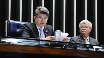 Medeiros preside sessão em homenagem aos 500 anos da Reforma Protestante
