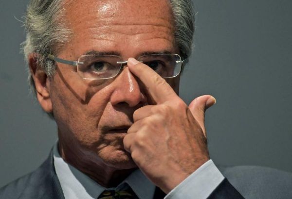 Guedes defende privatizações e diz que a velha política morreu