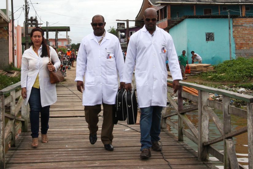 Justiça nega pedido para manter médicos cubanos no Brasil