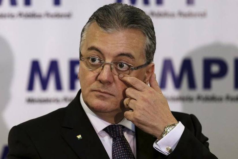 Justiça mantém bloqueio de R$ 4 milhões de ex-presidente da Petrobras