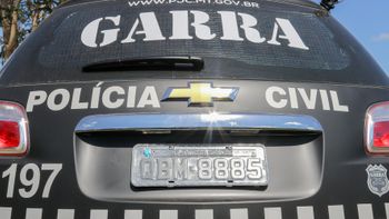 Mulher é presa após invadir estabelecimento comercial com comparsa e agredir idoso 