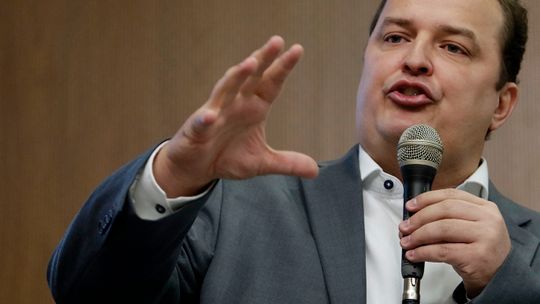 Max Russi cresce e é o favorito para 1ª secretaria da AL
