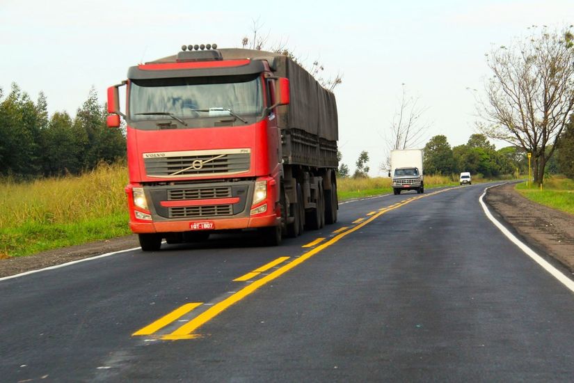 Venda de caminhões ajuda a alavancar economia