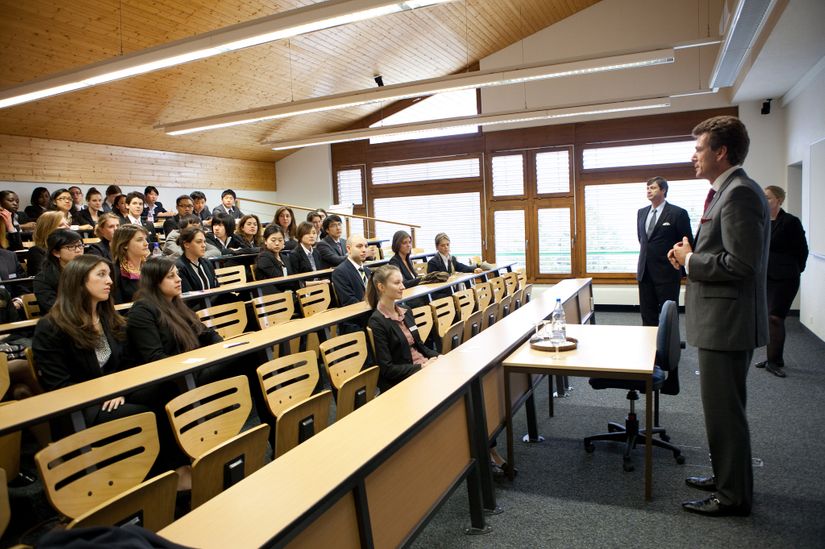 Entra em vigor a lei que facilita acesso de professores à universidade
