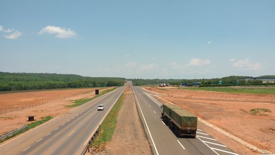 Fluxo de veículos leves deve aumentar em 64% no feriado