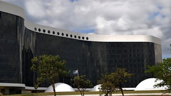 Juiz eleitoral deve priorizar análise de possíveis irregularidades em campanha