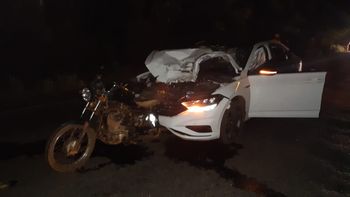 Acidente entre motocicleta e carro deixa uma pessoa morta e outra gravemente ferida na MT-060