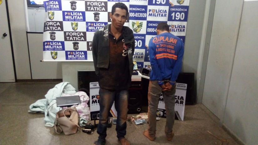Suspeitos rendem família, roubam caminhonete e são detidos pela PM
