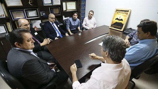 Rezende discute a instalação de preposto da Junta Comercial em Rondonópolis