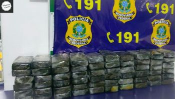 Homem é preso pela PRF transportando 60 tabletes de cocaína na BR-364