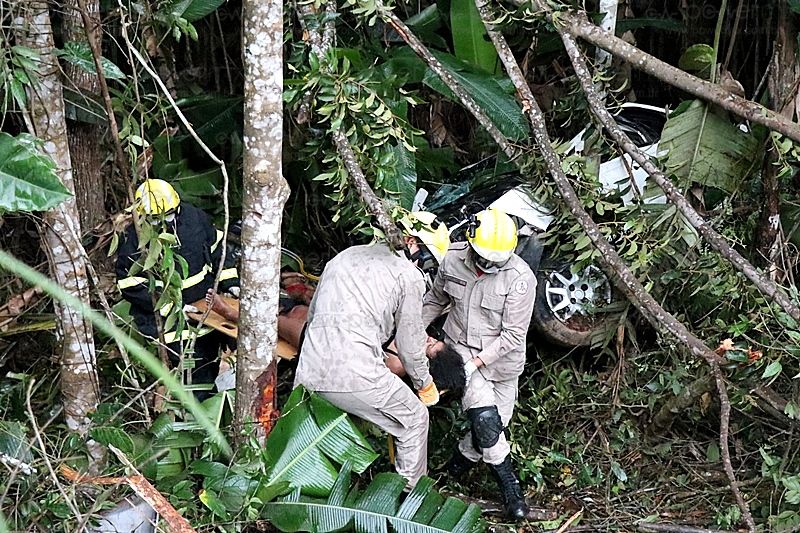 Cinco pessoas morrem e quatro ficam feridas em acidente de carro na MT-249