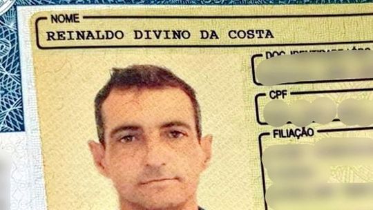 Homem é morto a tiros na porta de casa, vizinho é suspeito