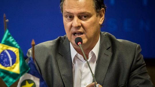 Fávaro tende a levar PSD para Mauro, mas ainda flerta com W.F.