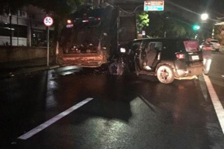 Câmera registra acidente que amputou gari, defesa nega embriaguez 