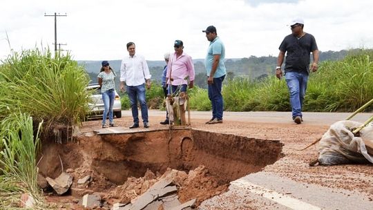 Cratera pode fechar Rodovia do Peixe; deputado pede intervenção do Estado