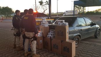 Motorista é flagrado pela PRF com 7 mil maços de cigarro contrabandeados
