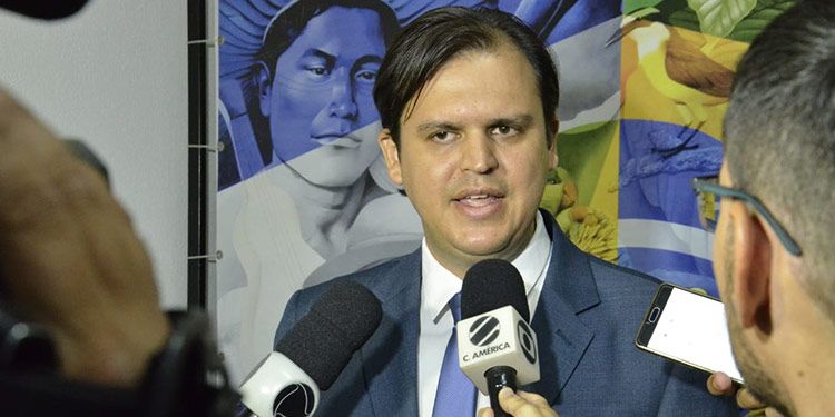 Thiago Silva assume Comissão de Educação da AL