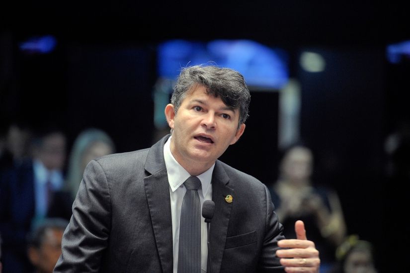 Em artigo, Medeiros volta a defender proposta polêmica na segurança