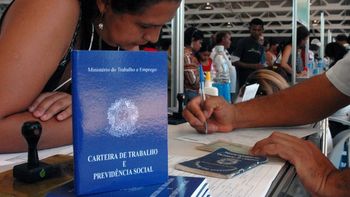 Medo de desemprego diminui, diz CNI