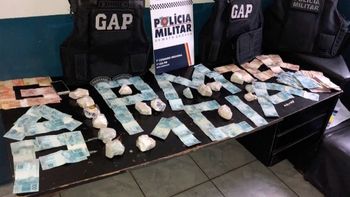 Homem é preso em casa com droga e quase R$ 10 mil em dinheiro
