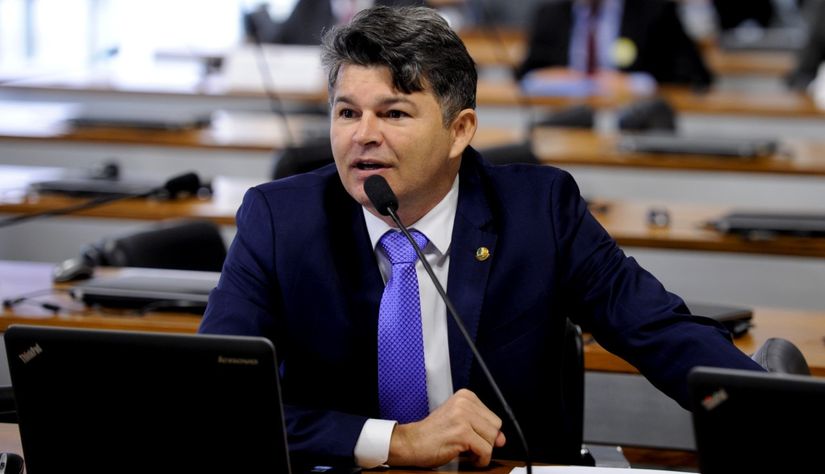 Medeiros propõe igualdade de direitos entre portador de doença grave e deficiente