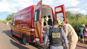 Mulher com bebê de 9 meses é atropelada na MT-249 e encaminhada ao hospital 
