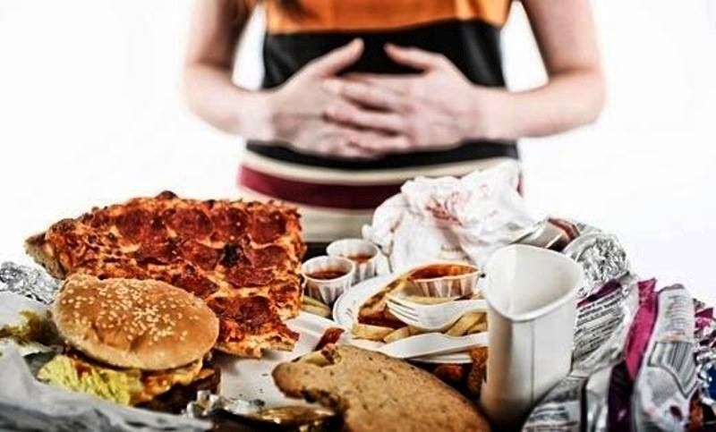 É preciso estar atento com a compulsão alimentar 