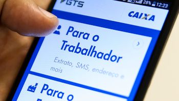 Trabalhadores já podem optar pelo saque-aniversário do FGTS