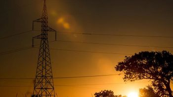 Sistema nacional de energia vai operar com bandeira vermelha patamar 1 em novembro