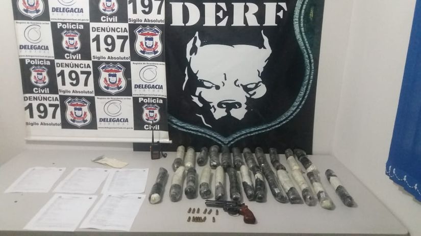 Derf prende homem com 28 bananas de dinamite em MT