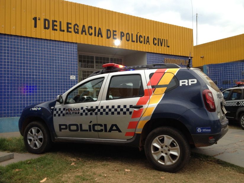 Homem tem carro roubado ao sair de casa em Rondonópolis