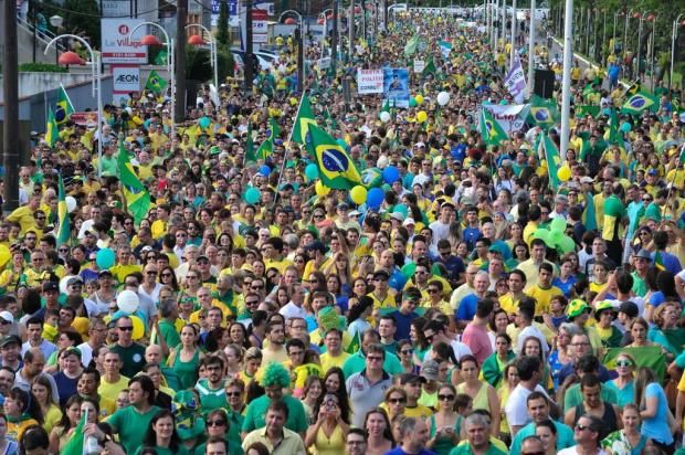 Mais de 80% dos brasileiros acham que pessoas comuns podem combater a corrupção