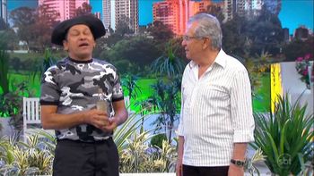 Comediante da A Praça é Nossa morre após complicação em cirurgia