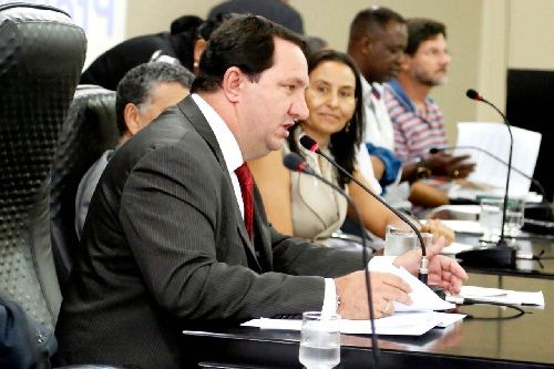 Barranco chama sociedade pra discutir políticas para a juventude 