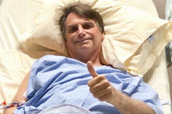 Tomografia descarta complicações cirúrgicas em Bolsonaro