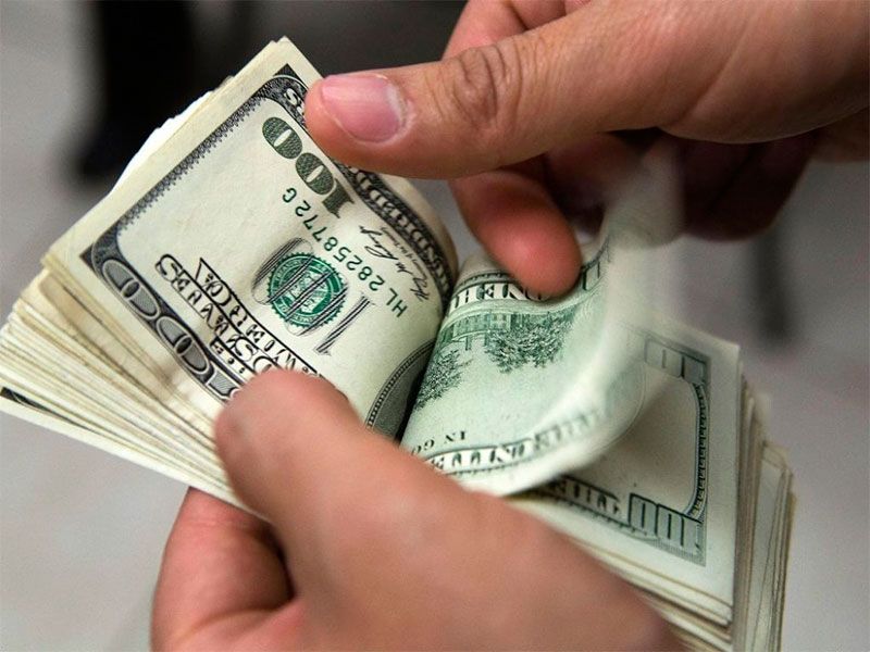Com alta do dólar, brasileiros devem optar por turismo interno