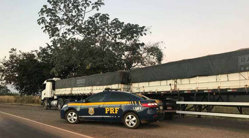 Motorista é preso pela PRF com veículo roubado