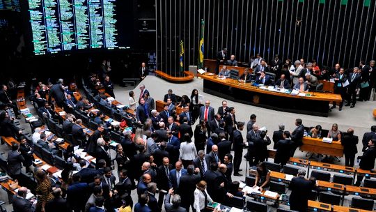 Janela partidária movimenta 59 deputados federais