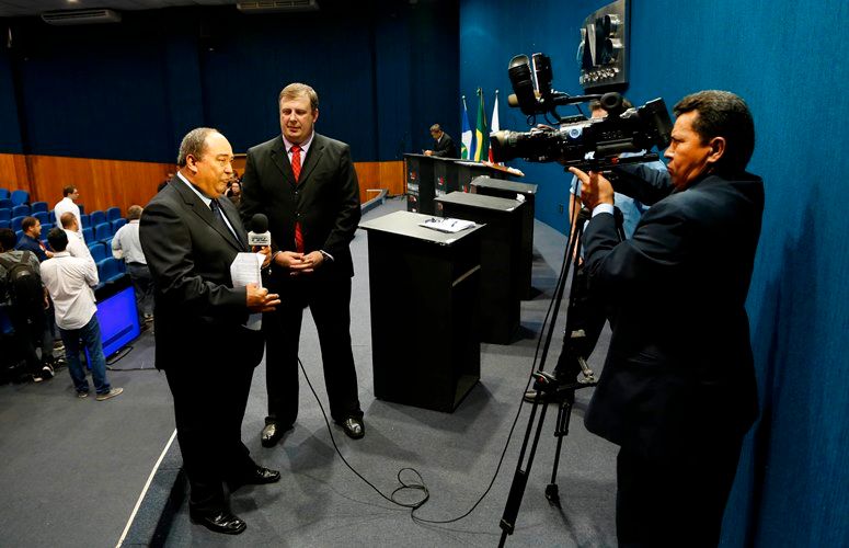 Rádio e TV Assembleia transmitem eleições municipais neste domingo (02)