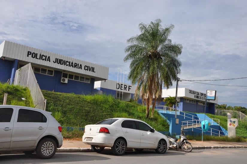 Cidadão pode bloquear linhas de celulares roubados nas delegacias