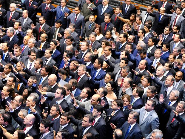 Mais de 90% dos deputados tentarão a reeleição em outubro