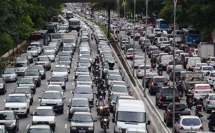 Comissão pode votar projeto que permite motor a diesel em veículos leves