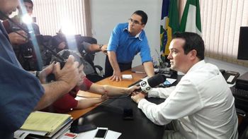 Viana cai e Léo Bortolin toma posse como novo prefeito de Primavera do Leste