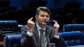 Senadores do MT preparam lista de perguntas para julgamento de Dilma