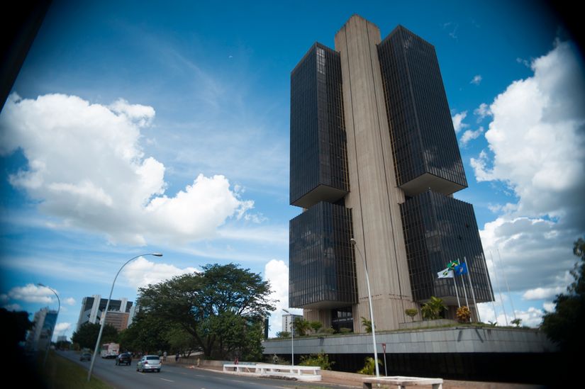 Atividade econômica cresce 0,41% em julho