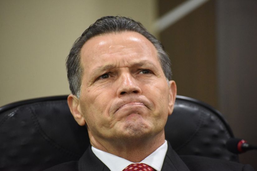 STJ nega recurso e Silval segue como presidiário