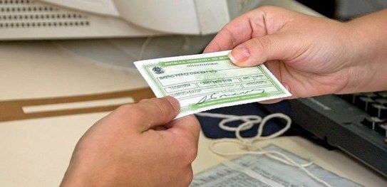 Eleitor pode solicitar segunda via do título de eleitor até 22 de setembro; O serviço é gratuito