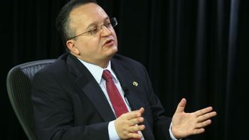 Governador Pedro Taques segue sem previsão para pagamento a deputados