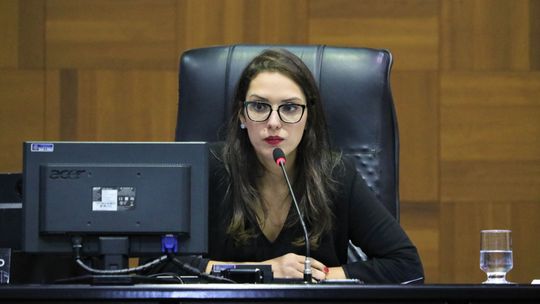 Janaina crítica ministro que cassou despachos e decisões das investigações de grampos ilegais 