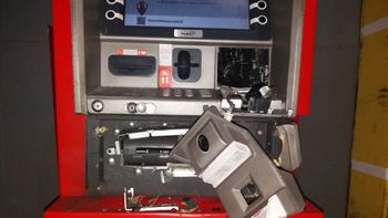 Dupla tenta explodir caixa eletrônico de supermercado e acaba sendo presa pela PM 